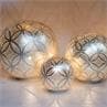 BALL CIRCLES Argenté Lampe à poser Boule Métal Perforé Ø30cm