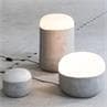 CONCRETE gris Lampe à poser Béton/Silicone H18cm