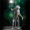 MONKEY Blanc Lampe à poser Singe debout avec abat-jour H54cm