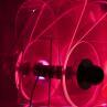 GHERPE rouge fluo Lampe à poser Méthacrylate H38cm